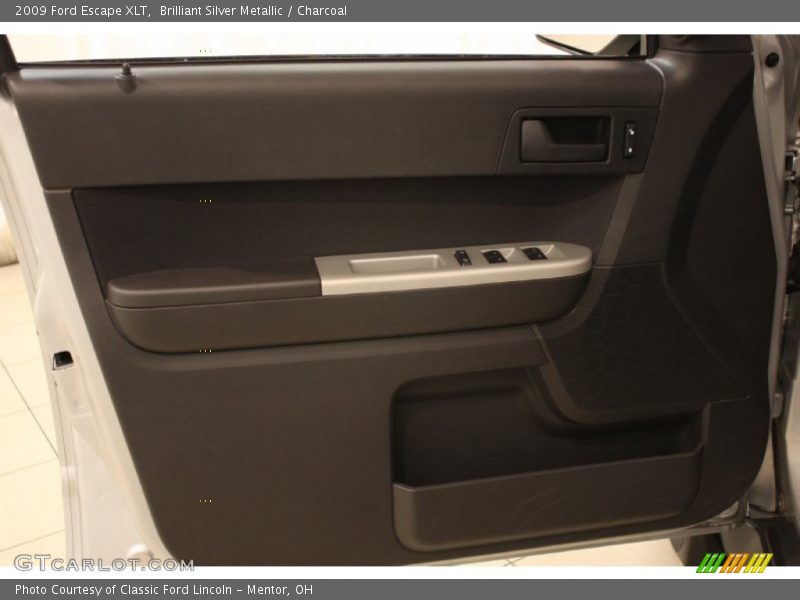 Brilliant Silver Metallic / Charcoal 2009 Ford Escape XLT