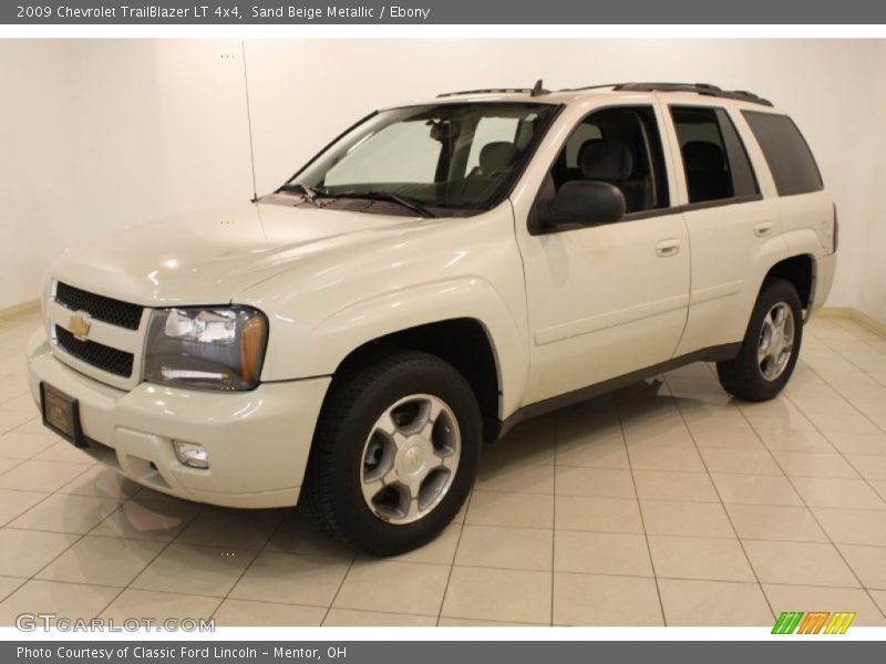 Sand Beige Metallic / Ebony 2009 Chevrolet TrailBlazer LT 4x4