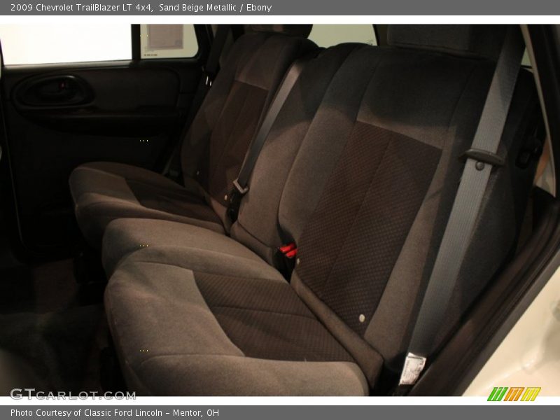 Sand Beige Metallic / Ebony 2009 Chevrolet TrailBlazer LT 4x4
