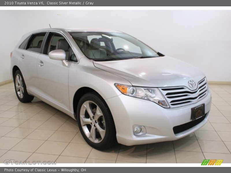 Classic Silver Metallic / Gray 2010 Toyota Venza V6