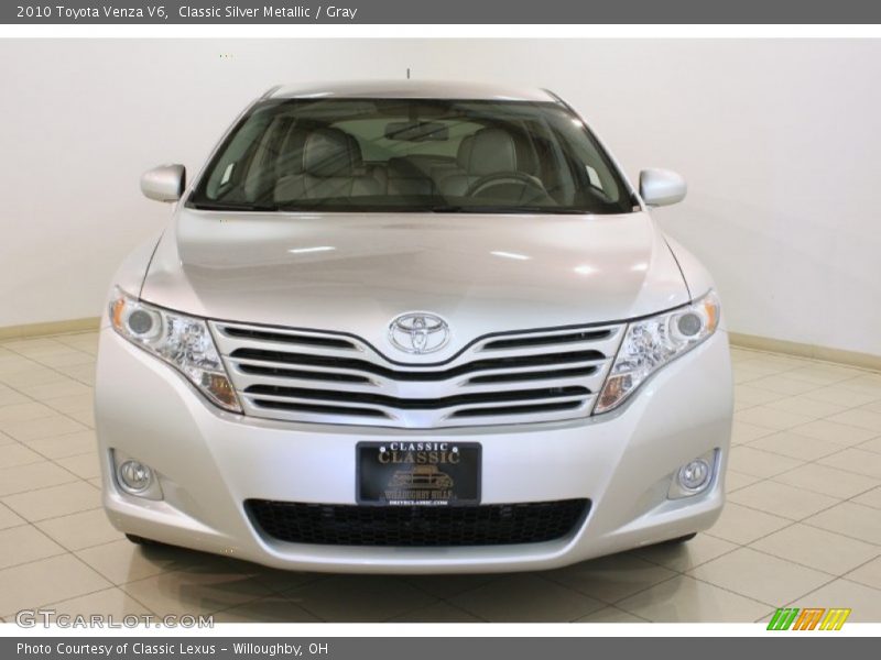 Classic Silver Metallic / Gray 2010 Toyota Venza V6