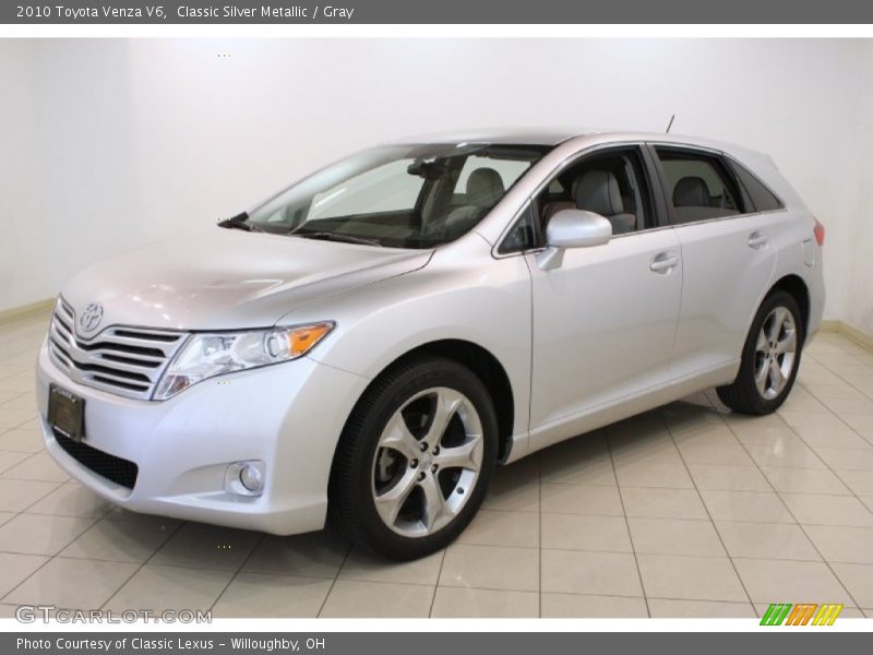 Classic Silver Metallic / Gray 2010 Toyota Venza V6