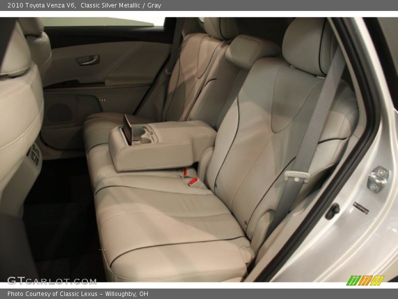 Classic Silver Metallic / Gray 2010 Toyota Venza V6