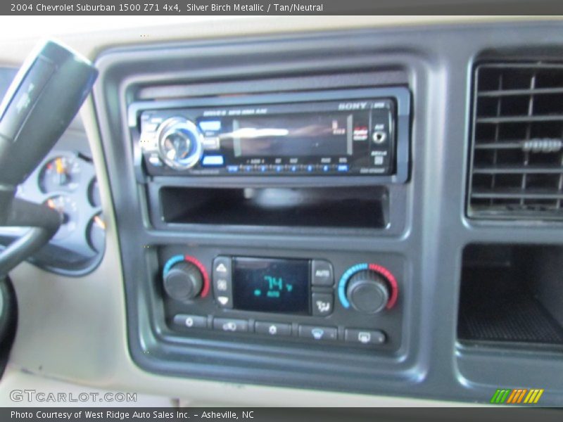 Silver Birch Metallic / Tan/Neutral 2004 Chevrolet Suburban 1500 Z71 4x4