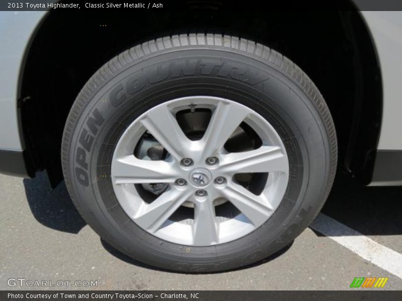 Classic Silver Metallic / Ash 2013 Toyota Highlander
