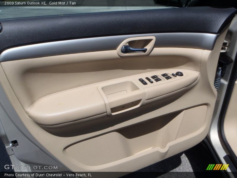 Gold Mist / Tan 2009 Saturn Outlook XE