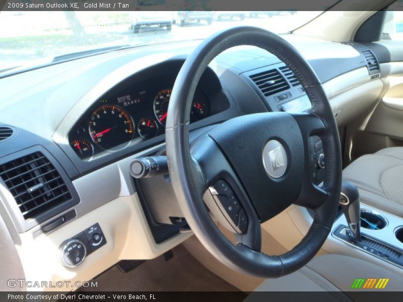 Gold Mist / Tan 2009 Saturn Outlook XE
