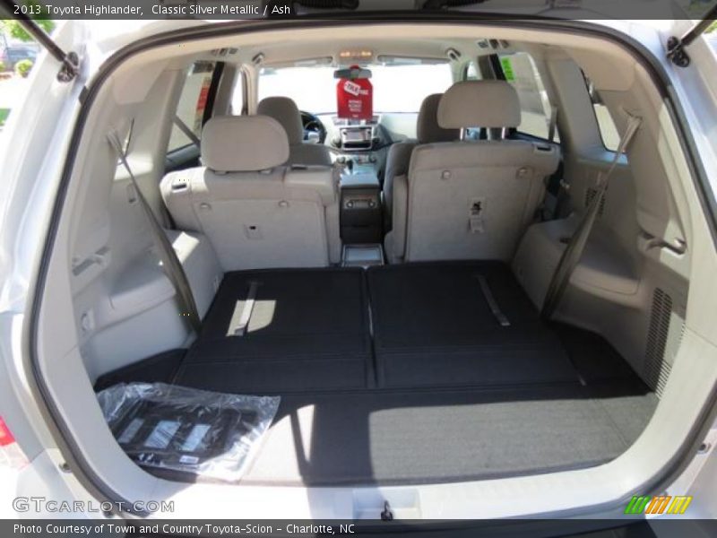 Classic Silver Metallic / Ash 2013 Toyota Highlander