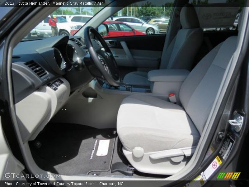 Magnetic Gray Metallic / Ash 2013 Toyota Highlander