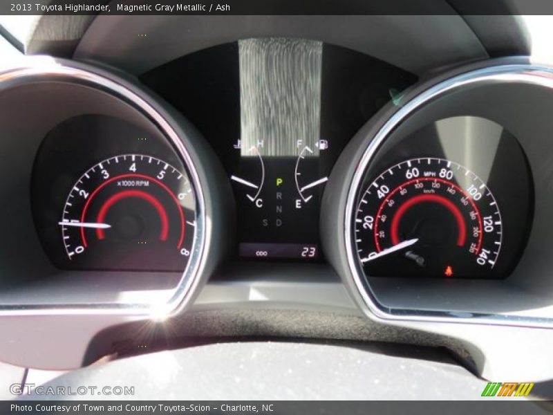 Magnetic Gray Metallic / Ash 2013 Toyota Highlander