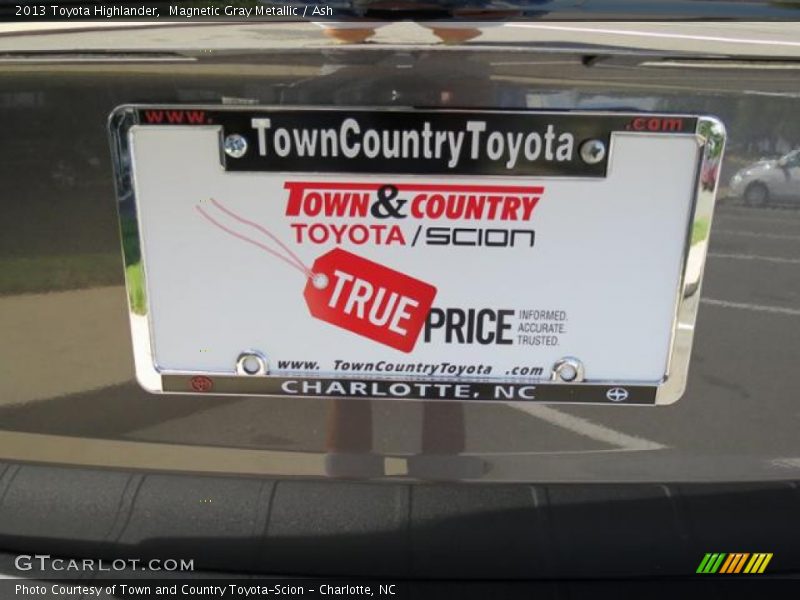 Magnetic Gray Metallic / Ash 2013 Toyota Highlander