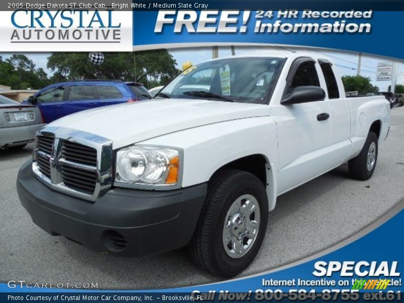 Bright White / Medium Slate Gray 2005 Dodge Dakota ST Club Cab
