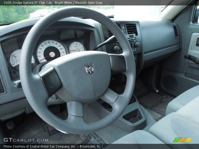 Bright White / Medium Slate Gray 2005 Dodge Dakota ST Club Cab