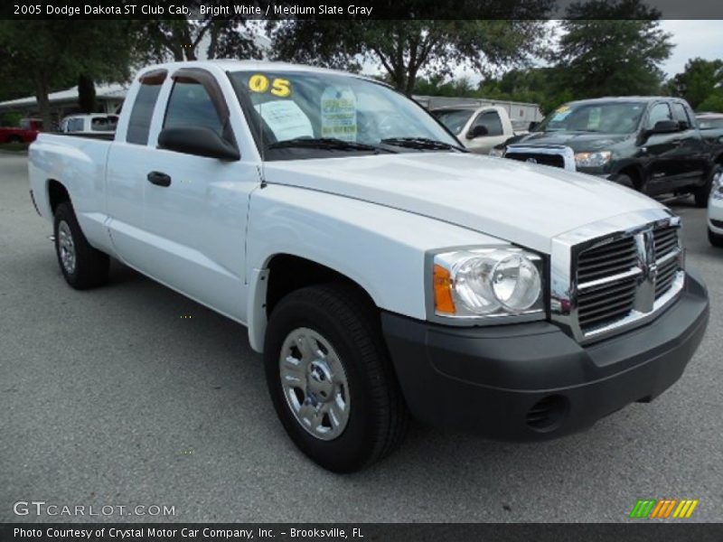Bright White / Medium Slate Gray 2005 Dodge Dakota ST Club Cab