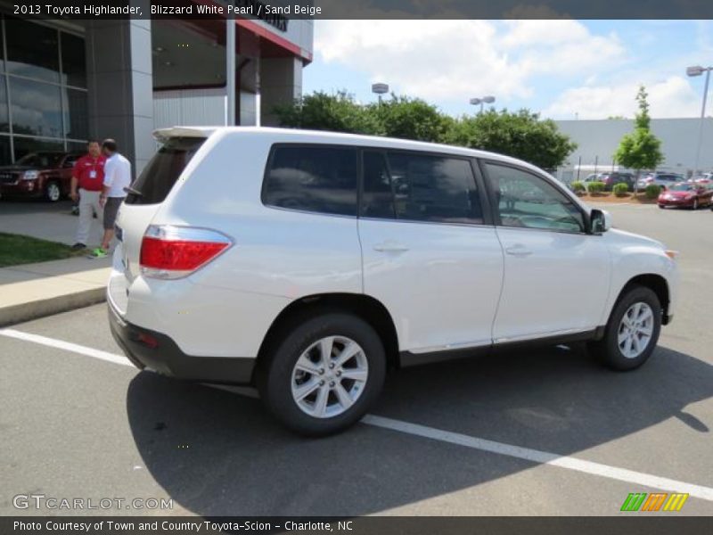 Blizzard White Pearl / Sand Beige 2013 Toyota Highlander