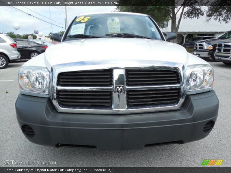 Bright White / Medium Slate Gray 2005 Dodge Dakota ST Club Cab