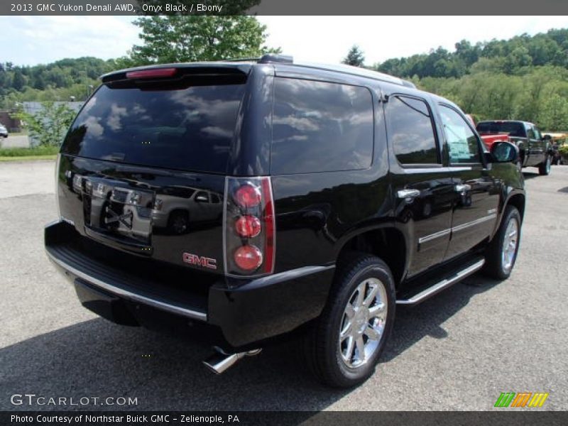 Onyx Black / Ebony 2013 GMC Yukon Denali AWD