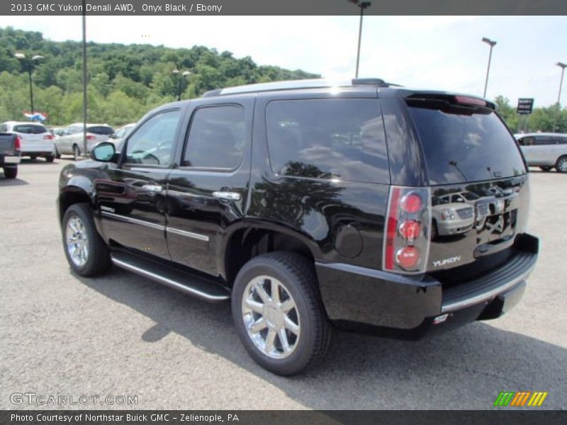 Onyx Black / Ebony 2013 GMC Yukon Denali AWD