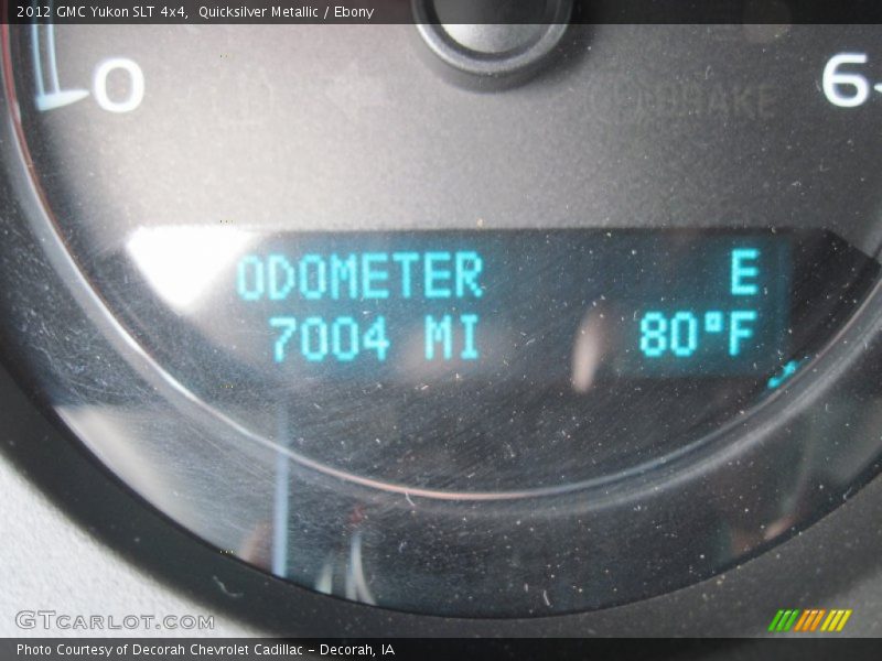 Quicksilver Metallic / Ebony 2012 GMC Yukon SLT 4x4