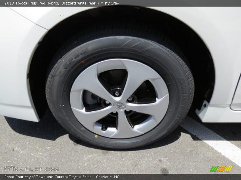 Blizzard White Pearl / Misty Gray 2013 Toyota Prius Two Hybrid