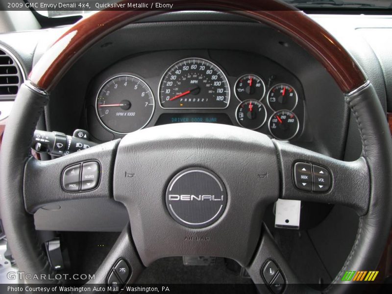 Quicksilver Metallic / Ebony 2009 GMC Envoy Denali 4x4