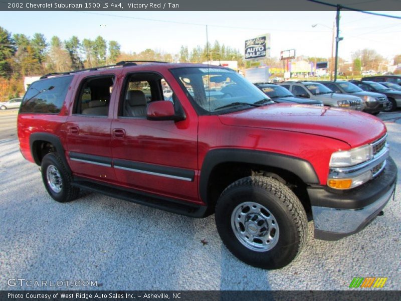 Victory Red / Tan 2002 Chevrolet Suburban 1500 LS 4x4