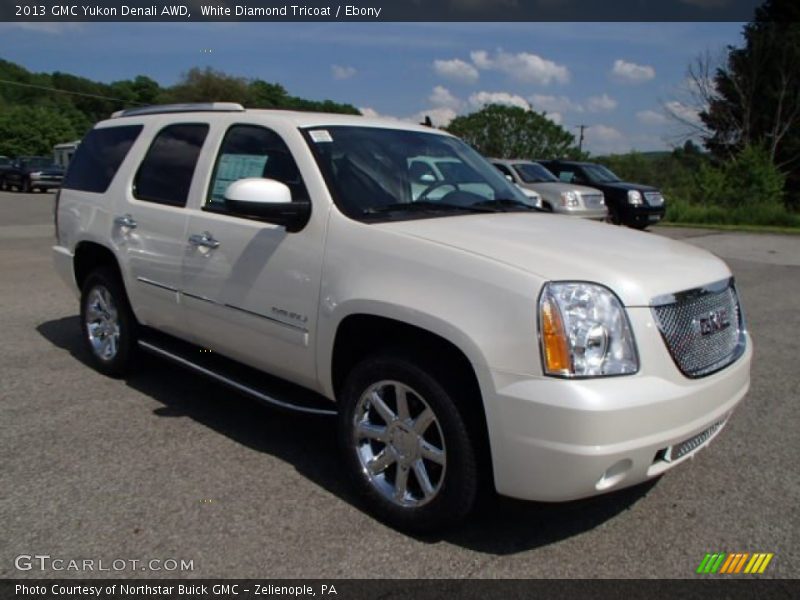 White Diamond Tricoat / Ebony 2013 GMC Yukon Denali AWD