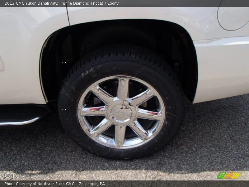 White Diamond Tricoat / Ebony 2013 GMC Yukon Denali AWD