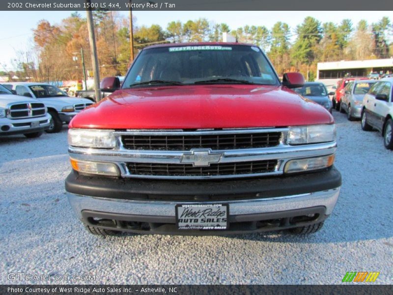 Victory Red / Tan 2002 Chevrolet Suburban 1500 LS 4x4
