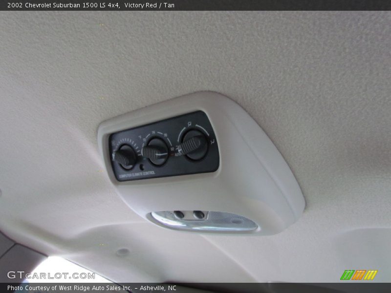 Victory Red / Tan 2002 Chevrolet Suburban 1500 LS 4x4