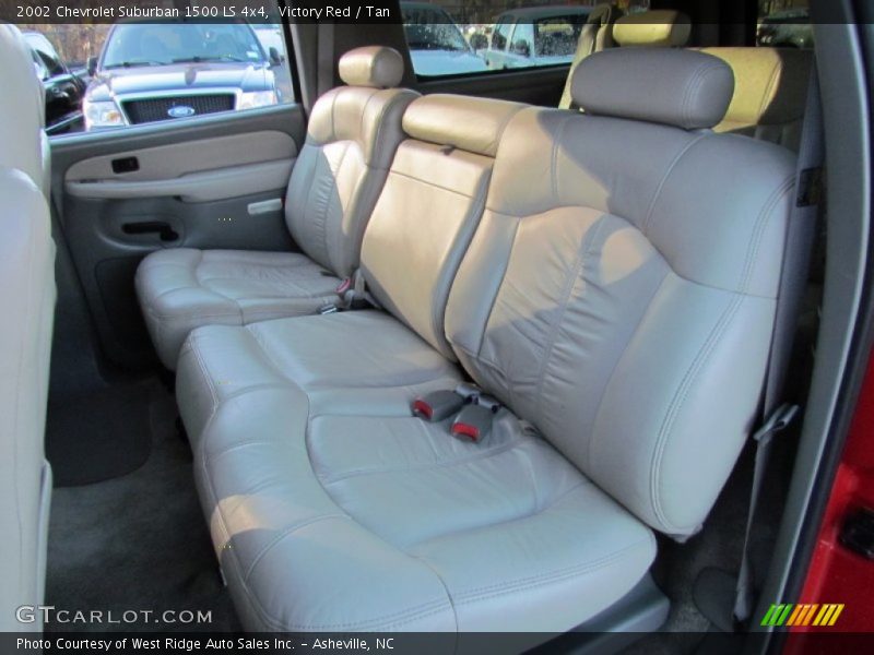 Victory Red / Tan 2002 Chevrolet Suburban 1500 LS 4x4