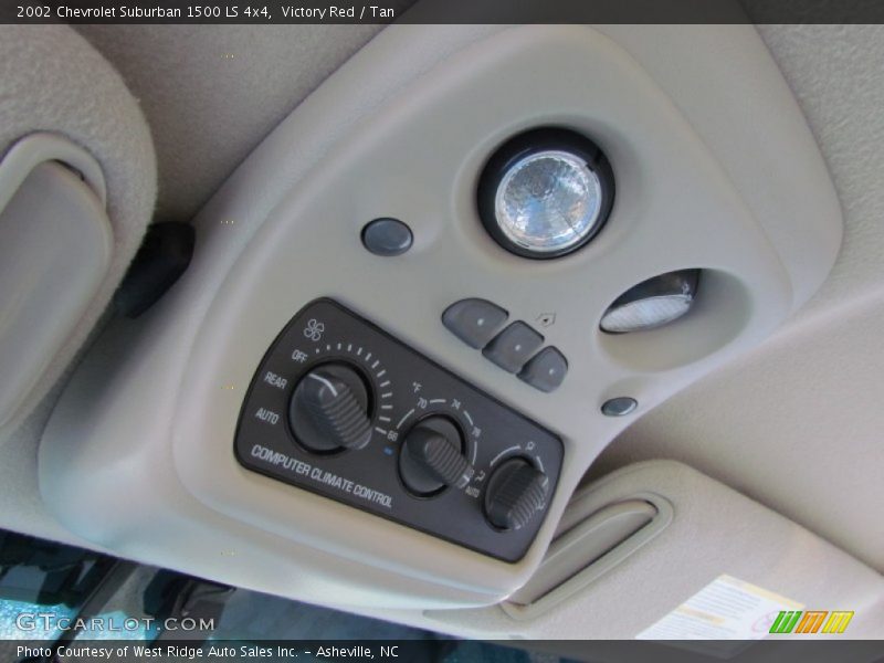 Victory Red / Tan 2002 Chevrolet Suburban 1500 LS 4x4