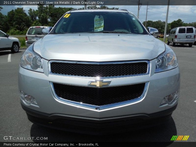Silver Ice Metallic / Dark Gray/Light Gray 2011 Chevrolet Traverse LS