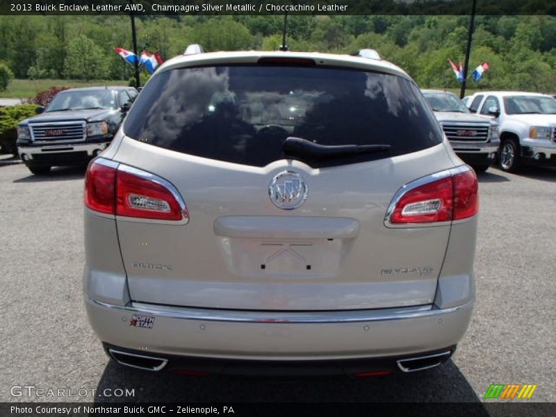 Champagne Silver Metallic / Choccachino Leather 2013 Buick Enclave Leather AWD