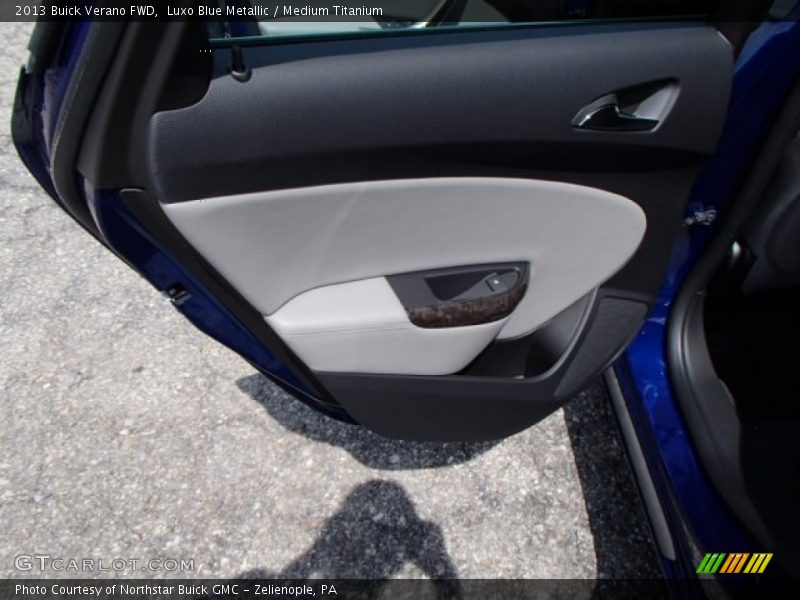 Luxo Blue Metallic / Medium Titanium 2013 Buick Verano FWD