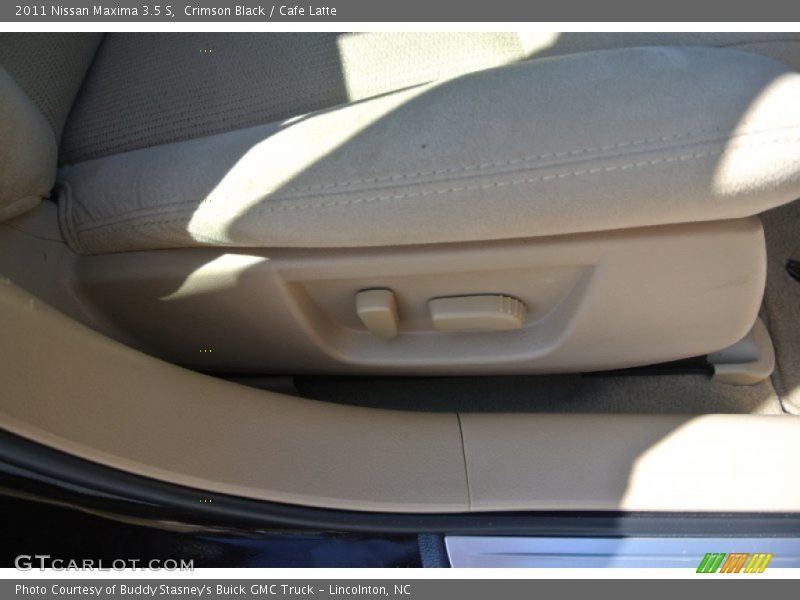 Crimson Black / Cafe Latte 2011 Nissan Maxima 3.5 S