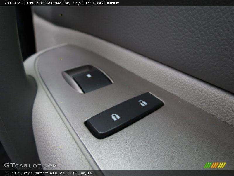 Onyx Black / Dark Titanium 2011 GMC Sierra 1500 Extended Cab