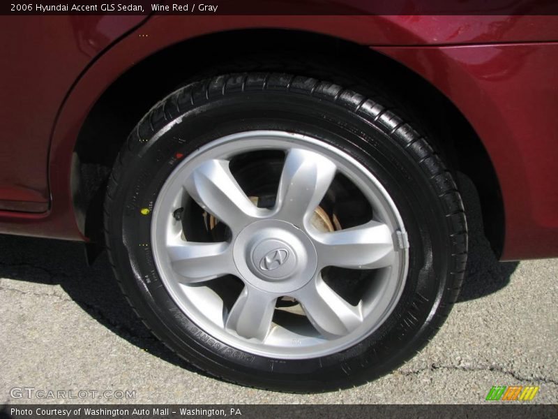 Wine Red / Gray 2006 Hyundai Accent GLS Sedan