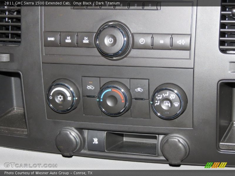 Controls of 2011 Sierra 1500 Extended Cab
