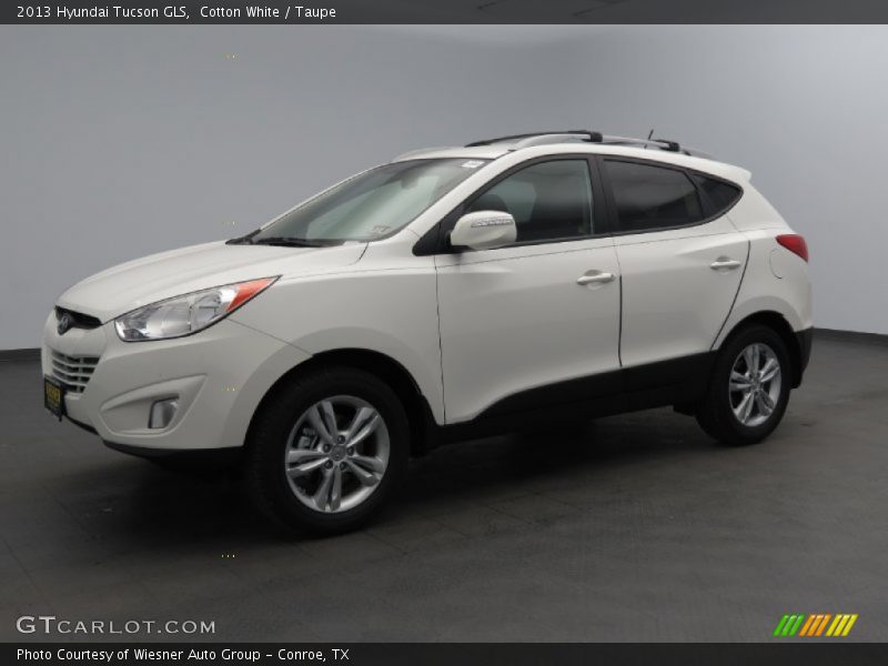 Cotton White / Taupe 2013 Hyundai Tucson GLS