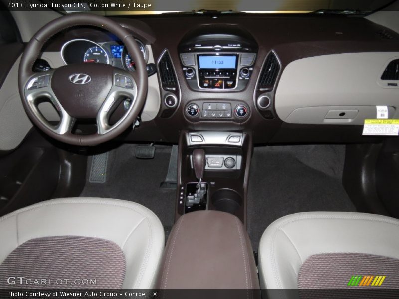 Cotton White / Taupe 2013 Hyundai Tucson GLS