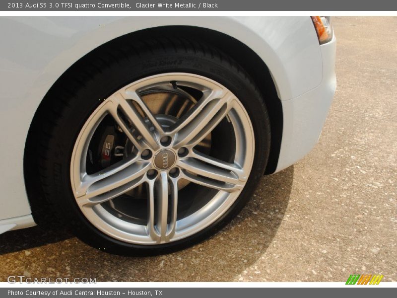  2013 S5 3.0 TFSI quattro Convertible Wheel