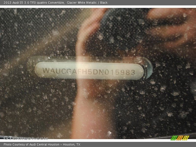 Glacier White Metallic / Black 2013 Audi S5 3.0 TFSI quattro Convertible