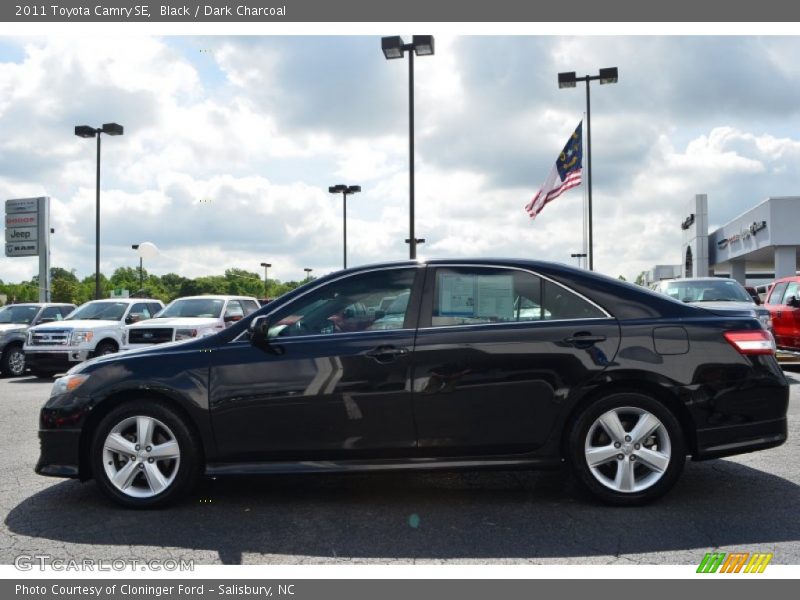 Black / Dark Charcoal 2011 Toyota Camry SE