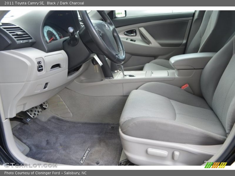 Black / Dark Charcoal 2011 Toyota Camry SE