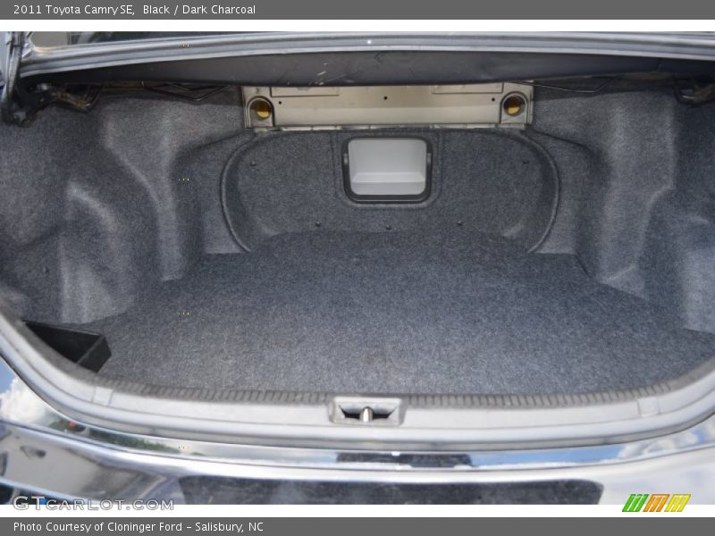 Black / Dark Charcoal 2011 Toyota Camry SE