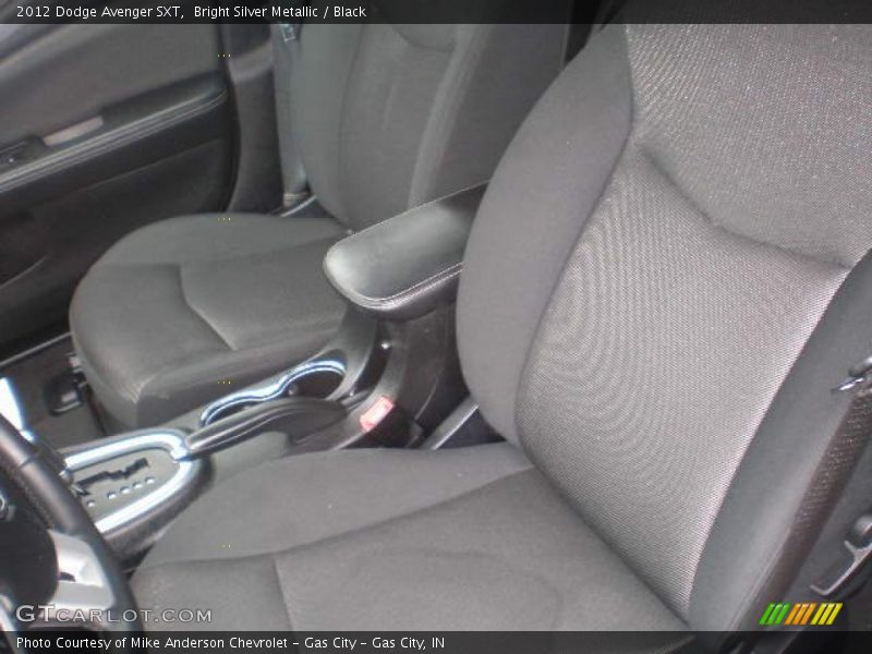 Bright Silver Metallic / Black 2012 Dodge Avenger SXT