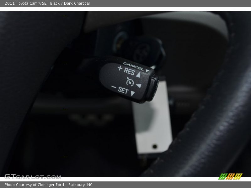 Black / Dark Charcoal 2011 Toyota Camry SE