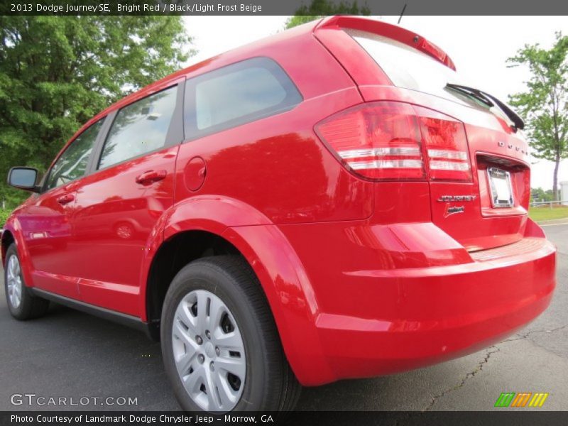 Bright Red / Black/Light Frost Beige 2013 Dodge Journey SE