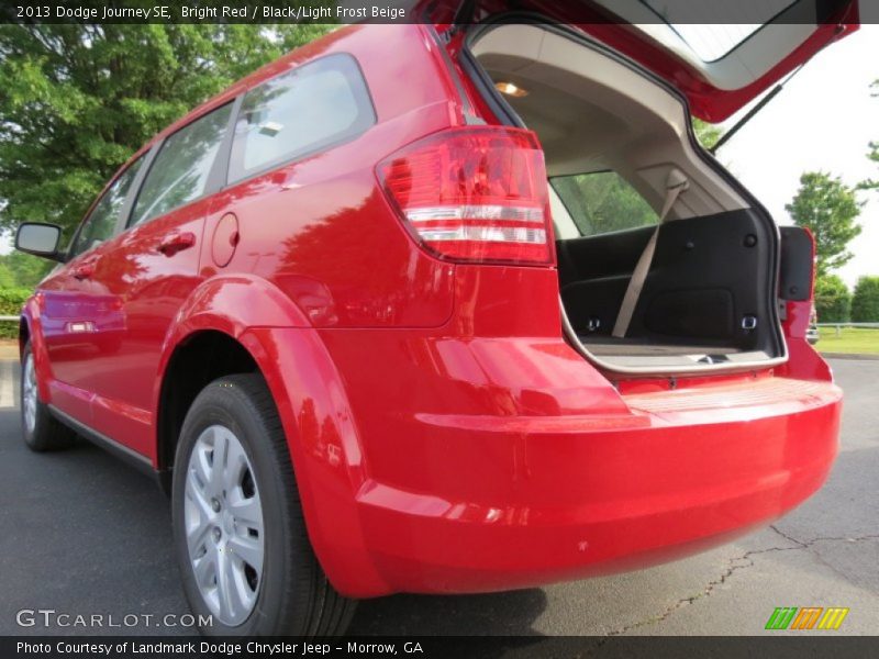 Bright Red / Black/Light Frost Beige 2013 Dodge Journey SE